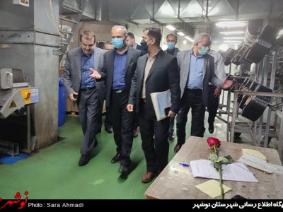 تصاویر/ بازدید مسئولان از کارخانه تولیدی و صنعتی «تک نخ» نوشهر