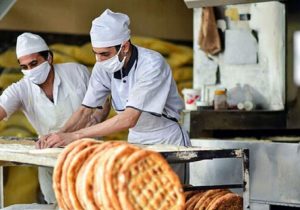 نانوایی‌ها آرد فروش شده‌اند و مشتریان سرگردان/آردهایی که به تنور نمی‌رسد!